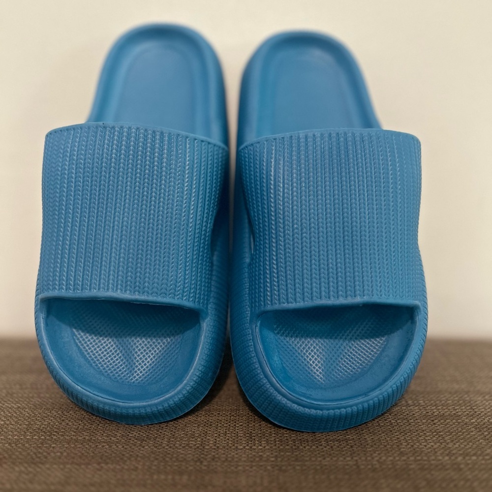 Cloudies Blue Slide Sandals